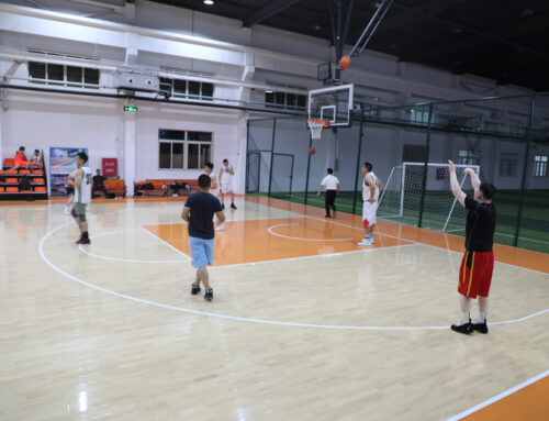 Basketball Court Flooring: Choosing Between Batten, Parquet, and Timber Options.
